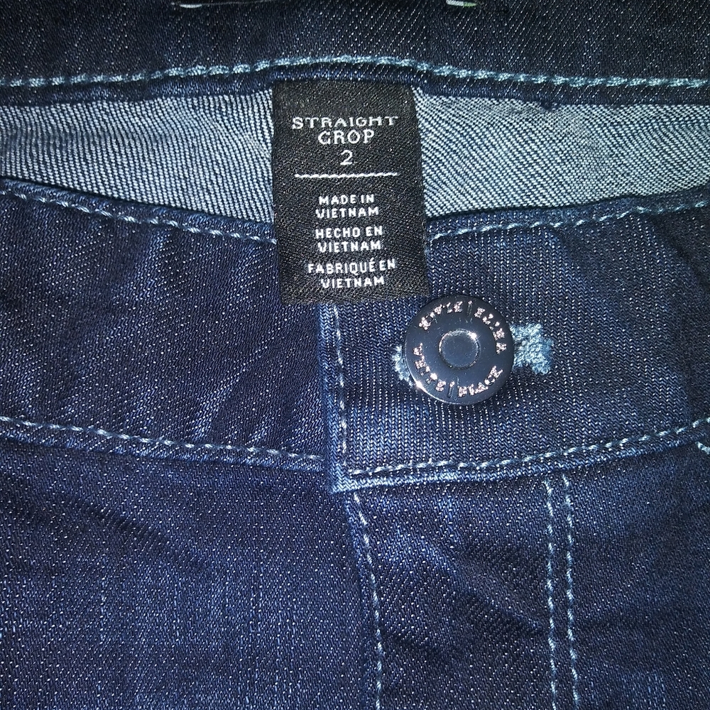White House/Black Market Straight Crop Frayed Legs Jeans